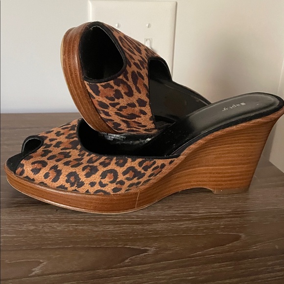 Apt 9 Slip On Sandals Size 9 Animal Print Black Brown Peep Toe Coquettecore Sexy - Picture 3 of 10
